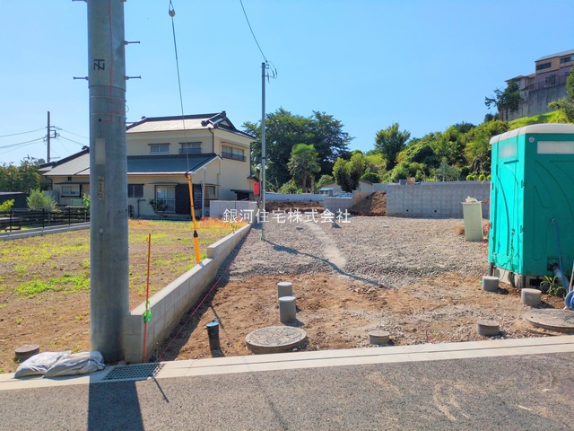 G00379884 神奈川県秦野市北矢名 新築一戸建て 2780万円 土地面積208.53m² (約63.08坪) 建物面積95.17m² (約28.78坪) 間取り４ＬＤＫ 築年月2025年09月【外観5】