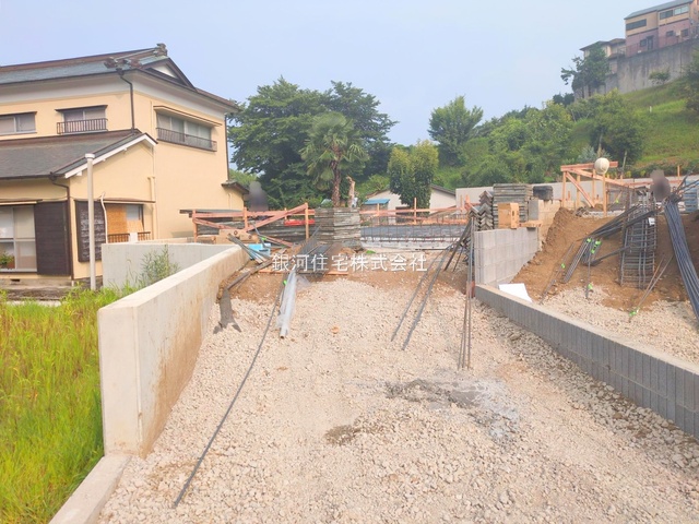 G00379884 神奈川県秦野市北矢名 新築一戸建て 2780万円 土地面積208.53m² (約63.08坪) 建物面積95.17m² (約28.78坪) 間取り４ＬＤＫ 築年月2025年09月【外観7】