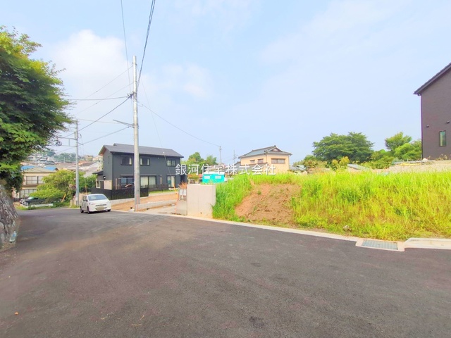 G00379884 神奈川県秦野市北矢名 新築一戸建て 2780万円 土地面積208.53m² (約63.08坪) 建物面積95.17m² (約28.78坪) 間取り４ＬＤＫ 築年月2025年09月【外観11】
