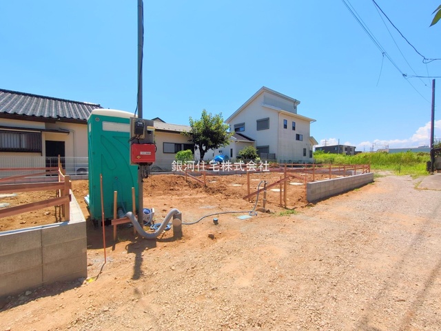 G00379886 神奈川県平塚市南豊田 新築一戸建て 2880万円 土地面積123.31m² (約37.30坪) 建物面積97.60m² (約29.52坪) 間取り４ＬＤＫ 築年月2025年09月【外観5】