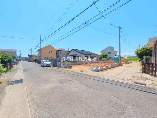 G00379886 神奈川県平塚市南豊田 新築一戸建て 2880万円 土地面積123.31m² (約37.30坪) 建物面積97.60m² (約29.52坪) 間取り４ＬＤＫ 築年月2025年09月【外観6】