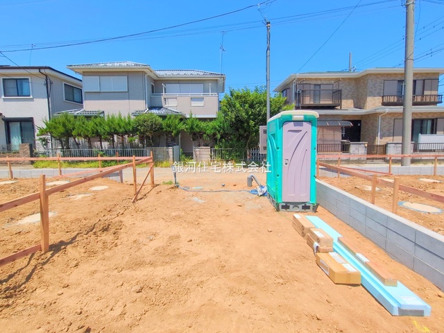 G00379886 神奈川県平塚市南豊田 新築一戸建て 2880万円 土地面積123.31m² (約37.30坪) 建物面積97.60m² (約29.52坪) 間取り４ＬＤＫ 築年月2025年09月【外観11】