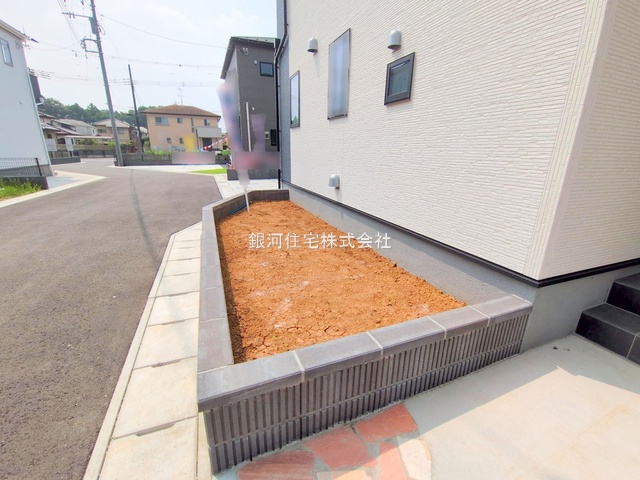 G00379910 千葉県野田市柳沢 新築一戸建て 2780万円 土地面積165.04m² (約49.92坪) 建物面積101.02m² (約30.55坪) 間取り４ＬＤＫ 築年月2025年06月(築１年以内)【外観4】