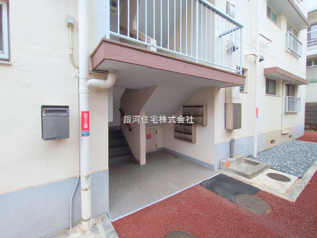 G00379967 神奈川県横浜市神奈川区西大口 中古マンション 2290万円 専有面積70.33m² (約21.27坪) 間取りワンルーム 所在階2階 築年月1967年10月(築57年)【外観13】