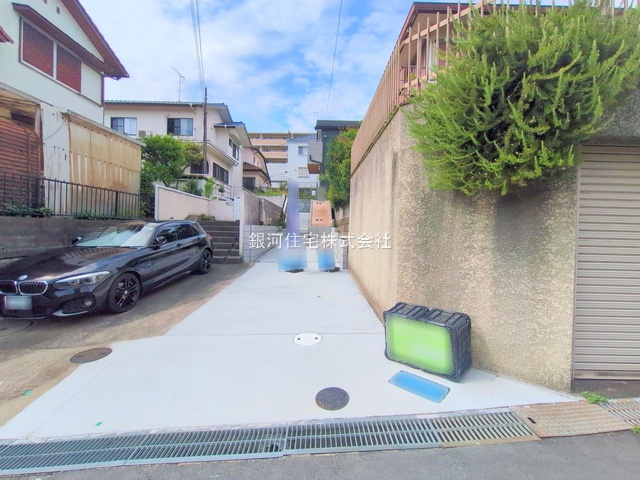 G00381461 東京都町田市小川１丁目 中古一戸建て 6580万円 土地面積214.45m² (約64.87坪) 建物面積93.94m² (約28.41坪) 間取り３ＬＤＫ 築年月2024年09月(築1年)【外観2】