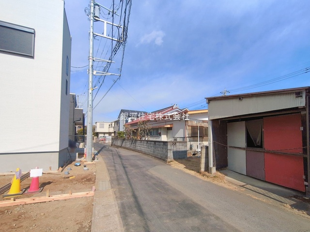 G00381874 神奈川県厚木市妻田南１丁目 新築一戸建て 4580万円 土地面積125.81m² (約38.05坪) 建物面積106.39m² (約32.18坪) 間取り４ＬＤＫ 築年月2026年01月(築１年以内)【外観9】