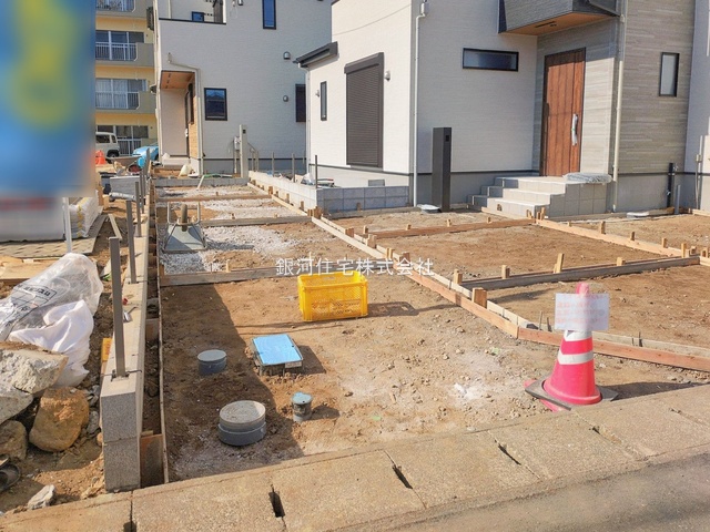 G00381874 神奈川県厚木市妻田南１丁目 新築一戸建て 4580万円 土地面積125.81m² (約38.05坪) 建物面積106.39m² (約32.18坪) 間取り４ＬＤＫ 築年月2026年01月(築１年以内)【外観12】