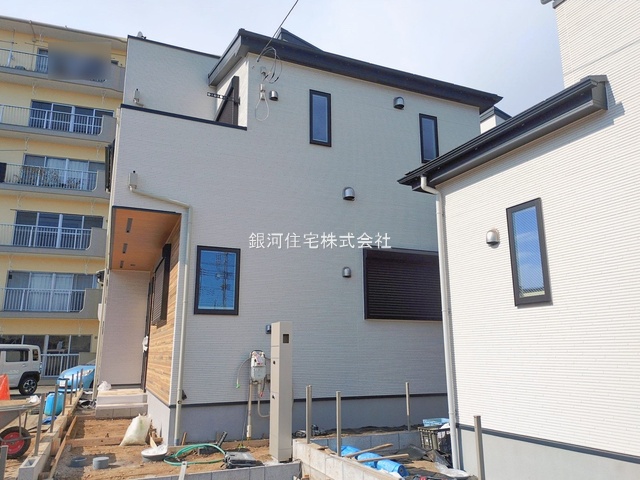 G00381874 神奈川県厚木市妻田南１丁目 新築一戸建て 4580万円 土地面積125.81m² (約38.05坪) 建物面積106.39m² (約32.18坪) 間取り４ＬＤＫ 築年月2026年01月(築１年以内)【外観14】