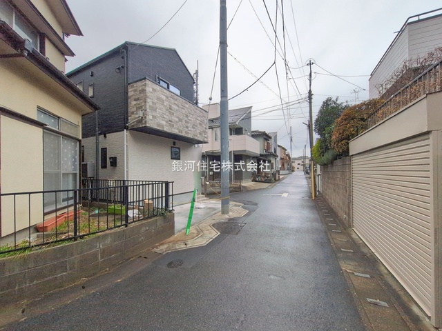 G00383313 千葉県柏市青葉台２丁目 新築一戸建て 2799万円 土地面積69.41m² (約20.99坪) 建物面積77.94m² (約23.57坪) 間取り３ＬＤＫ 築年月2025年12月(築１年以内)【外観10】