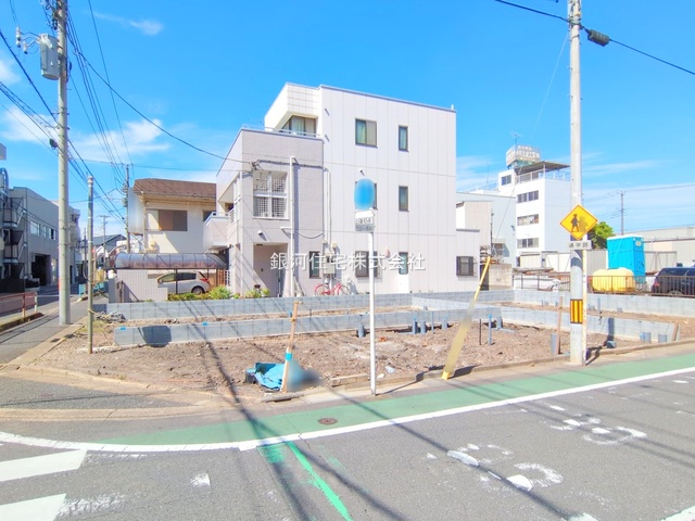 G00383586 埼玉県蕨市塚越５丁目 新築一戸建て 5280万円 土地面積73.54m² (約22.24坪) 建物面積105.30m² (約31.85坪) 間取り３ＳＬＤＫ 築年月2026年01月【外観11】