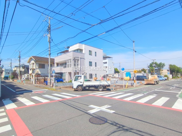 G00383586 埼玉県蕨市塚越５丁目 新築一戸建て 5280万円 土地面積73.54m² (約22.24坪) 建物面積105.30m² (約31.85坪) 間取り３ＳＬＤＫ 築年月2026年01月【外観15】