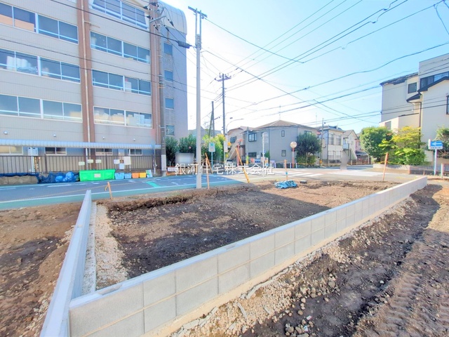 G00383586 埼玉県蕨市塚越５丁目 新築一戸建て 5280万円 土地面積73.54m² (約22.24坪) 建物面積105.30m² (約31.85坪) 間取り３ＳＬＤＫ 築年月2026年01月【外観17】