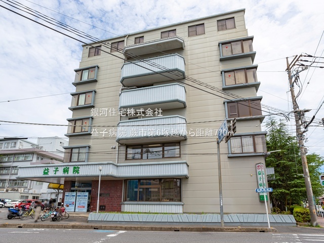 G00383586 埼玉県蕨市塚越５丁目 新築一戸建て 5280万円 土地面積73.54m² (約22.24坪) 建物面積105.30m² (約31.85坪) 間取り３ＳＬＤＫ 築年月2026年01月【周辺環境】益子病院