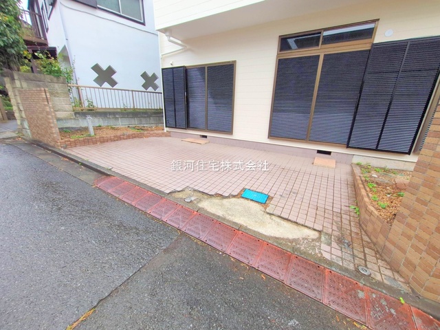 G00383804 神奈川県藤沢市大鋸３丁目 中古一戸建て 3980万円 土地面積114.85m² (約34.74坪) 建物面積107.93m² (約32.64坪) 間取り４ＬＤＫ 築年月1994年06月(築31年)【外観16】