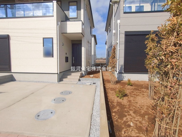 G00384278 千葉県市川市北方町４丁目 新築一戸建て 5888万円 土地面積160.05m² (約48.41坪) 建物面積105.96m² (約32.05坪) 間取り４ＬＤＫ 築年月2026年02月【外観4】