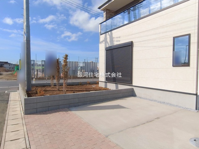 G00384278 千葉県市川市北方町４丁目 新築一戸建て 5888万円 土地面積160.05m² (約48.41坪) 建物面積105.96m² (約32.05坪) 間取り４ＬＤＫ 築年月2026年02月【外観13】