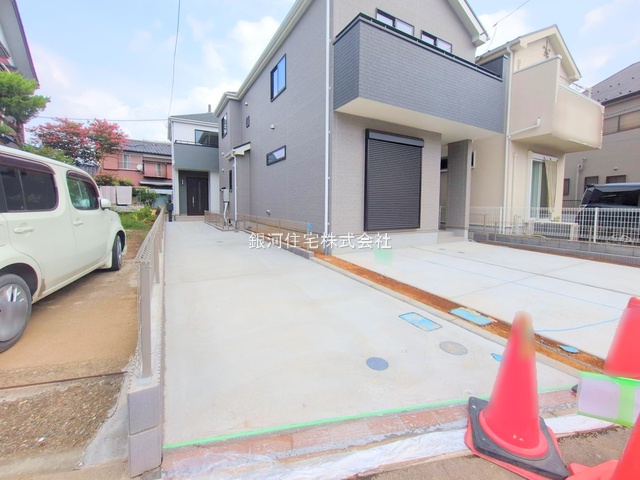 G00384458 埼玉県川口市上青木１丁目 新築一戸建て 4090万円 土地面積106.49m² (約32.21坪) 建物面積79.70m² (約24.10坪) 間取り３ＬＤＫ 築年月2025年10月(築１年以内)【外観11】