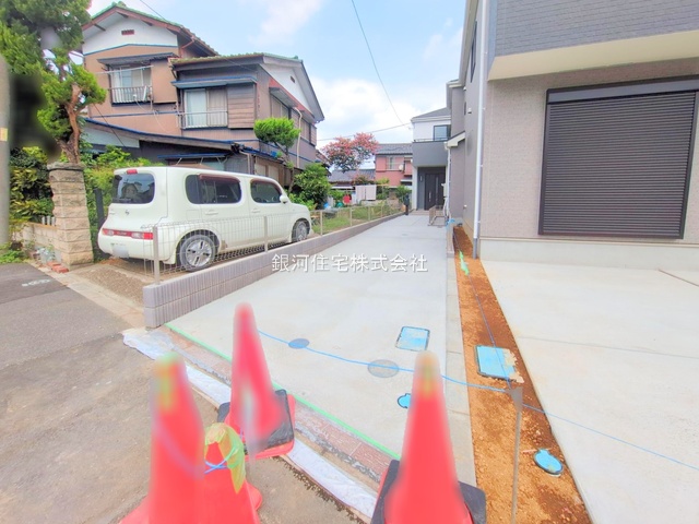 G00384458 埼玉県川口市上青木１丁目 新築一戸建て 4090万円 土地面積106.49m² (約32.21坪) 建物面積79.70m² (約24.10坪) 間取り３ＬＤＫ 築年月2025年10月(築１年以内)【外観12】