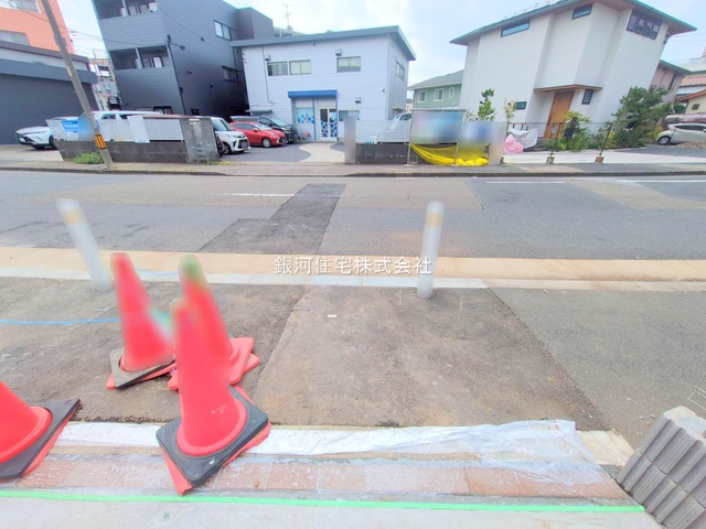 G00384458 埼玉県川口市上青木１丁目 新築一戸建て 4090万円 土地面積106.49m² (約32.21坪) 建物面積79.70m² (約24.10坪) 間取り３ＬＤＫ 築年月2025年10月(築１年以内)【外観14】