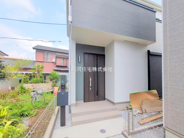 G00384458 埼玉県川口市上青木１丁目 新築一戸建て 4090万円 土地面積106.49m² (約32.21坪) 建物面積79.70m² (約24.10坪) 間取り３ＬＤＫ 築年月2025年10月(築１年以内)【外観18】