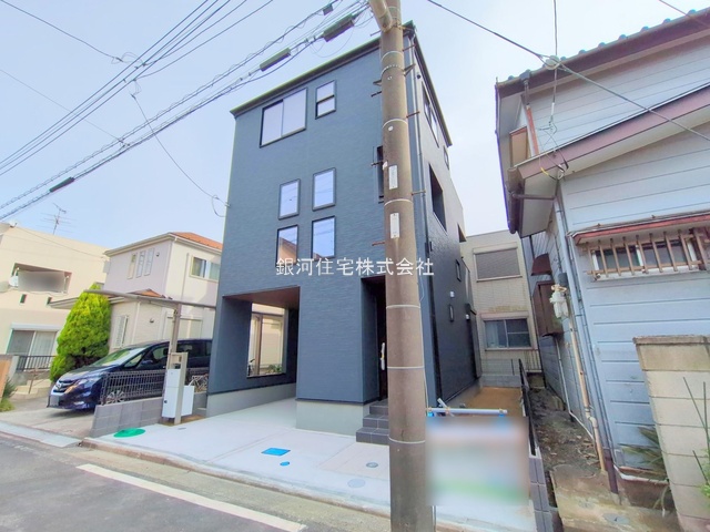 G00384464 埼玉県三郷市早稲田５丁目 新築一戸建て 3690万円 土地面積74.93m² (約22.66坪) 建物面積109.75m² (約33.19坪) 間取り３ＳＬＤＫ 築年月2025年10月(築１年以内)【外観16】