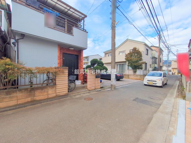 G00384465 埼玉県新座市野火止５丁目 新築一戸建て 3290万円 土地面積89.52m² (約27.07坪) 建物面積71.21m² (約21.54坪) 間取り３ＬＤＫ 築年月2025年10月(築１年以内)【外観12】