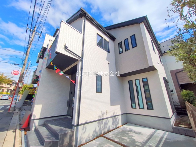 G00384468 埼玉県さいたま市浦和区領家６丁目 新築一戸建て 6690万円 土地面積79.90m² (約24.16坪) 建物面積91.81m² (約27.77坪) 間取り３ＳＬＤＫ 築年月2025年10月(築１年以内)