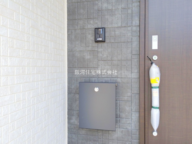 G00384468 埼玉県さいたま市浦和区領家６丁目 新築一戸建て 6690万円 土地面積79.90m² (約24.16坪) 建物面積91.81m² (約27.77坪) 間取り３ＳＬＤＫ 築年月2025年10月(築１年以内)【外観4】