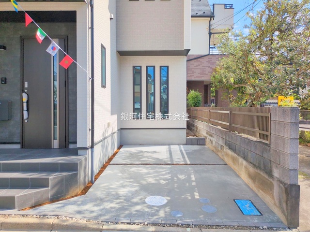 G00384468 埼玉県さいたま市浦和区領家６丁目 新築一戸建て 6690万円 土地面積79.90m² (約24.16坪) 建物面積91.81m² (約27.77坪) 間取り３ＳＬＤＫ 築年月2025年10月(築１年以内)【外観8】