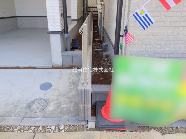 G00384468 埼玉県さいたま市浦和区領家６丁目 新築一戸建て 6690万円 土地面積79.90m² (約24.16坪) 建物面積91.81m² (約27.77坪) 間取り３ＳＬＤＫ 築年月2025年10月(築１年以内)【外観12】