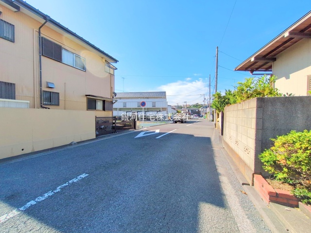 G00384475 神奈川県横浜市金沢区六浦東２丁目 新築一戸建て 4780万円 土地面積116.08m² (約35.11坪) 建物面積89.42m² (約27.04坪) 間取り３ＬＤＫ 築年月2026年01月【外観11】