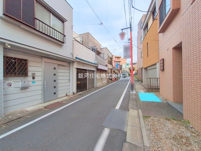 G00384489 東京都世田谷区若林３丁目 中古一戸建て 6980万円 土地面積56.55m² (約17.10坪) 建物面積91.39m² (約27.64坪) 間取り３ＬＫ 築年月1960年01月(築65年)【外観7】