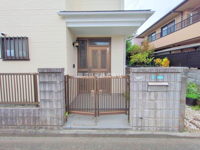 G00384508 神奈川県相模原市南区御園４丁目 中古一戸建て 2699万円 土地面積82.51m² (約24.95坪) 建物面積80.96m² (約24.49坪) 間取り３ＬＤＫ 築年月1993年11月(築32年)【外観12】