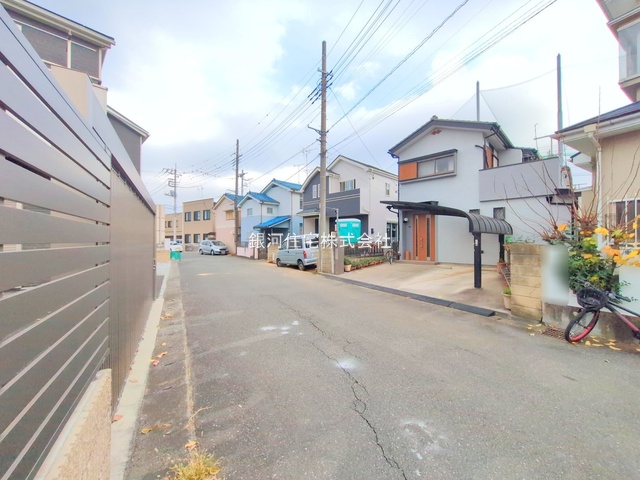 G00384523 埼玉県さいたま市岩槻区加倉５丁目 新築一戸建て 2790万円 土地面積102.52m² (約31.01坪) 建物面積81.55m² (約24.66坪) 間取り３ＬＤＫ 築年月2025年12月【外観6】
