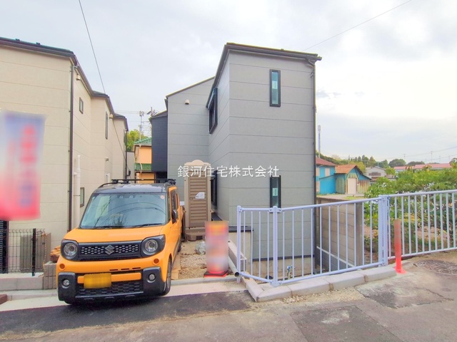 G00384527 神奈川県横浜市中区簑沢 新築一戸建て 5280万円 土地面積100.11m² (約30.28坪) 建物面積92.94m² (約28.11坪) 間取り３ＳＬＤＫ 築年月2025年10月(築１年以内)【外観13】