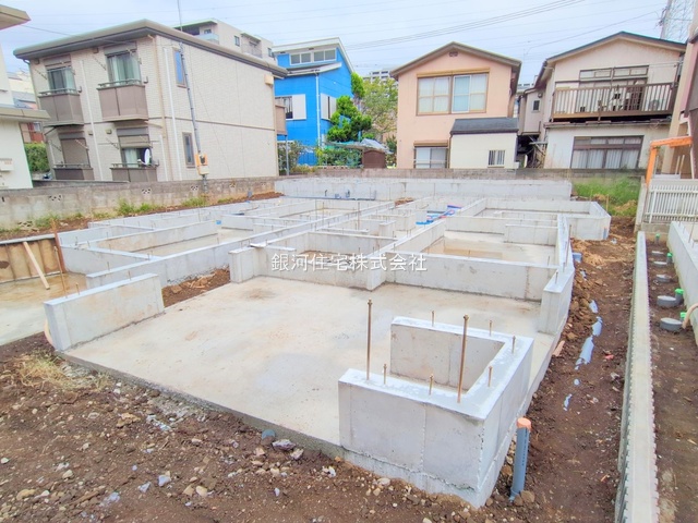 G00384530 神奈川県横浜市港北区綱島東４丁目 新築一戸建て 8180万円 土地面積89.41m² (約27.04坪) 建物面積106.50m² (約32.21坪) 間取り３ＬＤＫ 築年月2025年12月【外観4】