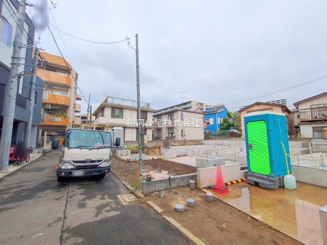 G00384530 神奈川県横浜市港北区綱島東４丁目 新築一戸建て 8180万円 土地面積89.41m² (約27.04坪) 建物面積106.50m² (約32.21坪) 間取り３ＬＤＫ 築年月2025年12月【外観6】