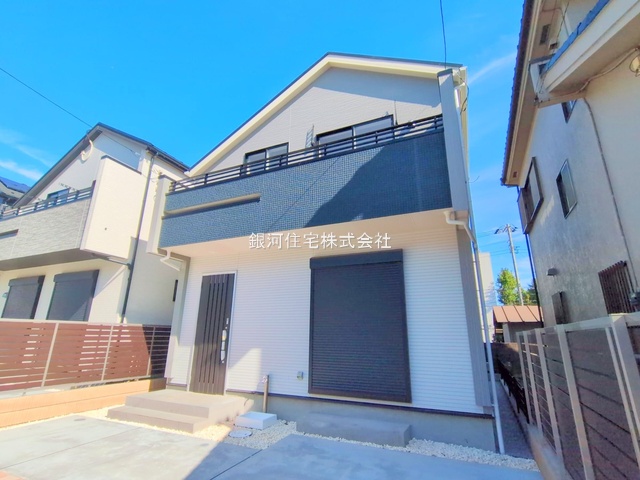 G00384540 東京都東久留米市八幡町２丁目 新築一戸建て 4380万円 土地面積105.77m² (約31.99坪) 建物面積84.24m² (約25.48坪) 間取り３ＬＤＫ 築年月2025年10月(築１年以内)【外観15】