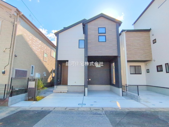 G00385507 埼玉県春日部市豊町４丁目 新築一戸建て 4190万円 土地面積110.54m² (約33.43坪) 建物面積103.71m² (約31.37坪) 間取り３ＬＤＫ 築年月2025年12月(築１年以内)【外観12】