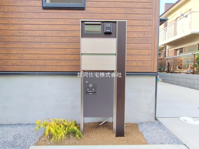 G00385508 埼玉県蓮田市西新宿３丁目 新築一戸建て 3990万円 土地面積171.29m² (約51.81坪) 建物面積97.50m² (約29.49坪) 間取り３ＬＤＫ 築年月2025年11月(築１年以内)【外観4】