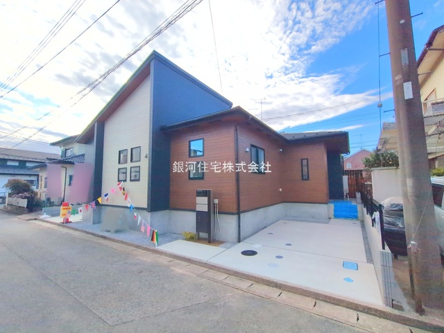 G00385508 埼玉県蓮田市西新宿３丁目 新築一戸建て 3990万円 土地面積171.29m² (約51.81坪) 建物面積97.50m² (約29.49坪) 間取り３ＬＤＫ 築年月2025年11月(築１年以内)【外観8】