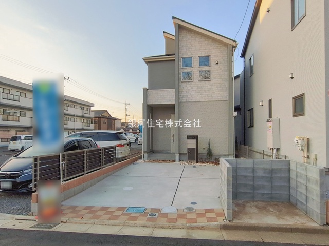 G00385534 埼玉県所沢市東狭山ヶ丘１丁目 新築一戸建て 4580万円 土地面積124.37m² (約37.62坪) 建物面積100.20m² (約30.31坪) 間取り３ＬＤＫ 築年月2025年12月(築１年以内)【外観2】