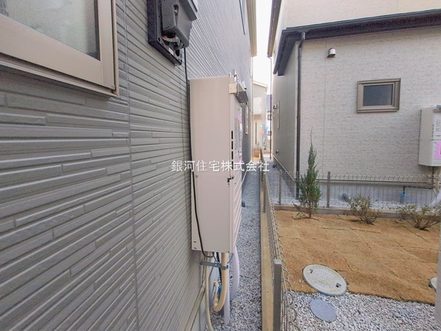 G00385534 埼玉県所沢市東狭山ヶ丘１丁目 新築一戸建て 4580万円 土地面積124.37m² (約37.62坪) 建物面積100.20m² (約30.31坪) 間取り３ＬＤＫ 築年月2025年12月(築１年以内)【外観5】