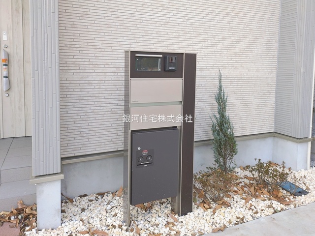 G00385534 埼玉県所沢市東狭山ヶ丘１丁目 新築一戸建て 4580万円 土地面積124.37m² (約37.62坪) 建物面積100.20m² (約30.31坪) 間取り３ＬＤＫ 築年月2025年12月(築１年以内)【外観8】