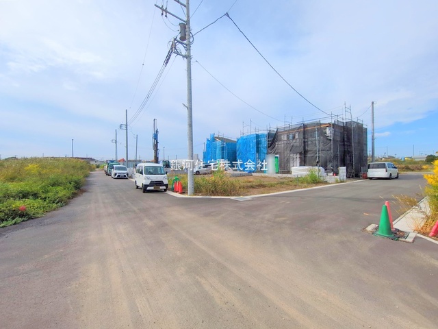 G00385544 千葉県市川市北方町４丁目 新築一戸建て 5688万円 土地面積150.39m² (約45.49坪) 建物面積110.04m² (約33.28坪) 間取り４ＬＤＫ 築年月2026年03月【外観18】