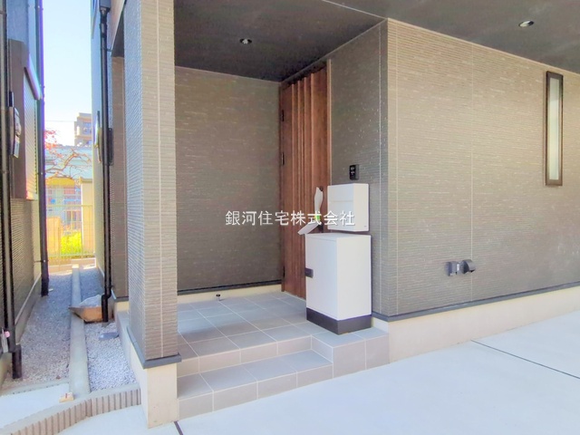 G00385588 神奈川県川崎市高津区明津 新築一戸建て 5880万円 土地面積70.41m² (約21.29坪) 建物面積101.41m² (約30.67坪) 間取り３ＳＬＤＫ 築年月2025年12月(築１年以内)【外観18】