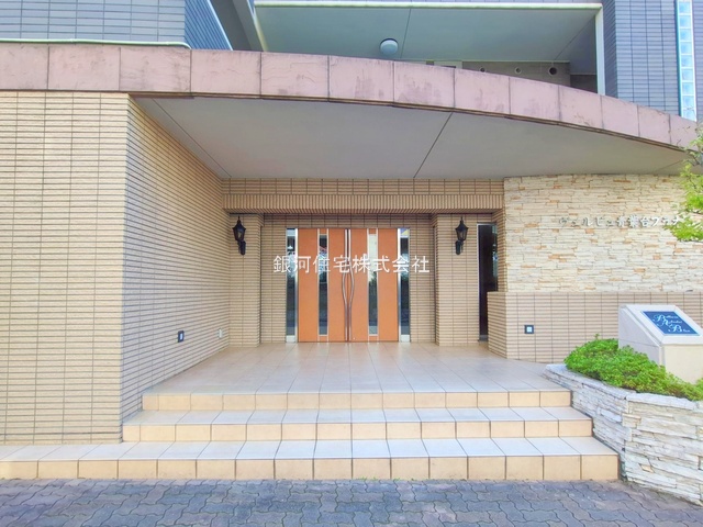 G00385595 神奈川県横浜市青葉区つつじが丘 中古マンション 6199万円 専有面積75.94m² (約22.97坪) 間取り３ＬＤＫ 所在階2階 築年月1999年09月(築26年)【外観5】