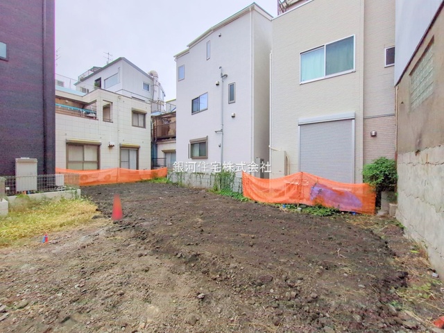 G00385614 東京都荒川区西尾久５丁目 新築一戸建て 7290万円 土地面積92.29m² (約27.91坪) 建物面積102.91m² (約31.13坪) 間取り３ＬＤＫ 築年月2026年04月【外観10】