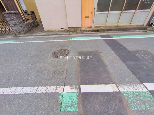 G00385614 東京都荒川区西尾久５丁目 新築一戸建て 7290万円 土地面積92.29m² (約27.91坪) 建物面積102.91m² (約31.13坪) 間取り３ＬＤＫ 築年月2026年04月【外観13】