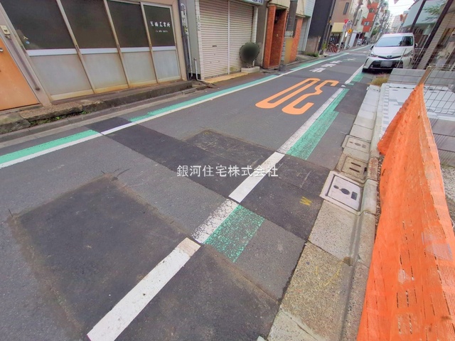 G00385614 東京都荒川区西尾久５丁目 新築一戸建て 7290万円 土地面積92.29m² (約27.91坪) 建物面積102.91m² (約31.13坪) 間取り３ＬＤＫ 築年月2026年04月【外観14】